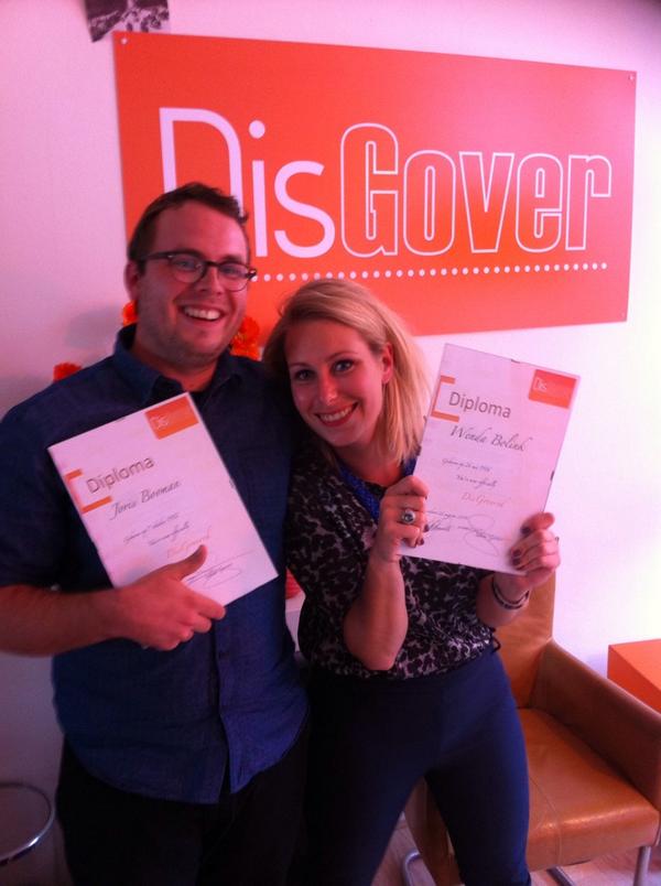DisGoverUs's tweet photo. Vandaag nemen onze eerste trainees @JorisBooman en @WendaBolink afscheid! Ze zijn nu  officieel DisGovered! http://t.co/p3lS14vQdB