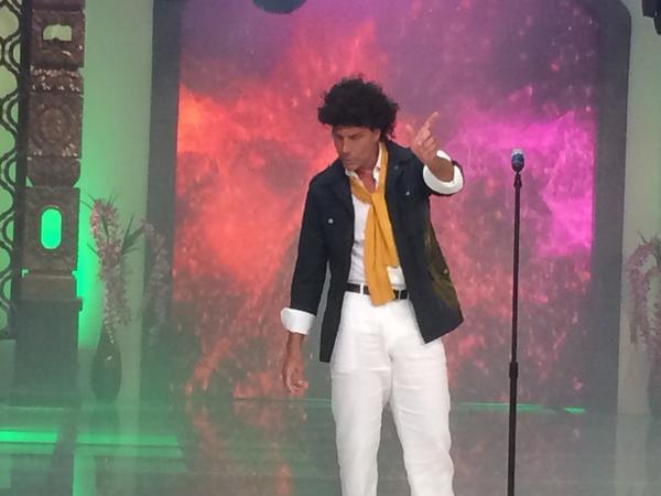 AztecaTalento_'s tweet photo. Todo un éxito la interpretación de @rulosorio http://t.co/xrplEHW70G