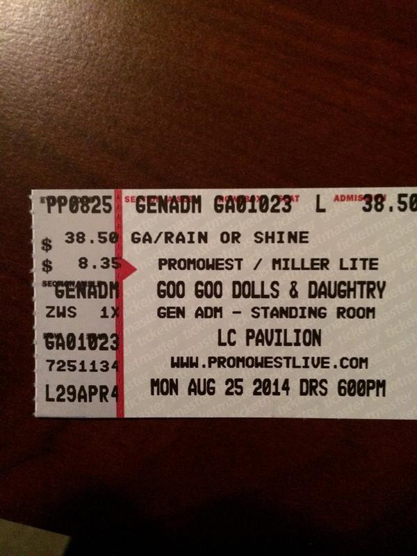 laurajmay's tweet photo. #daughtryvip #columbus http://t.co/nqBuepDN3v http://t.co/pFUDqMAyZp