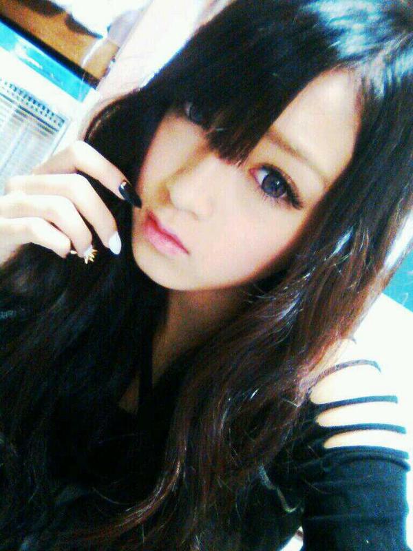 みちょぱ公式宣伝部 على تويتر いろいろなみちょぱの画像を集めてみました 1枚目 パッツンでナチュラルメイク 2枚目 パッツンで濃いメイク 3枚目 前髪が長くてナチュラルメイク 4枚目 前髪が長くて濃いメイク みんなはどのみちょぱが好きですか Http T Co