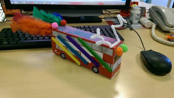 emmybops's tweet photo. Bus n tings http://t.co/eUeZsLYnlu