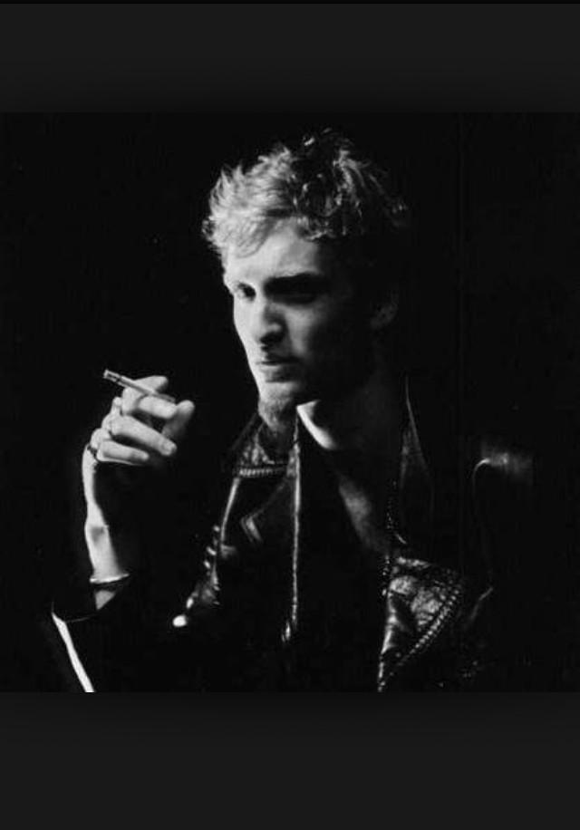 Happy birthday Layne Staley 