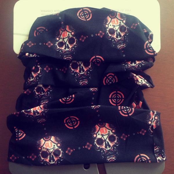 giselula17's tweet photo. Mi nueva #headwear de @UranRigoberto @RigoStore para ir a mi #trabajo Muy funcional! http://t.co/BdR2pWE5Ya