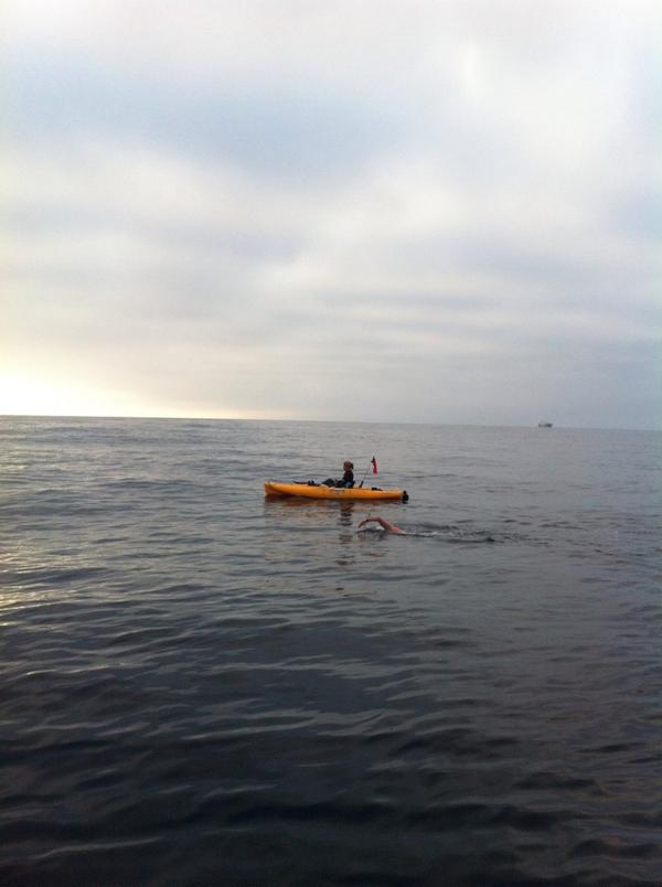 AndrewPaulHunt's tweet photo. Jules enjoying a daylight paddle http://t.co/nvxkGWxedS