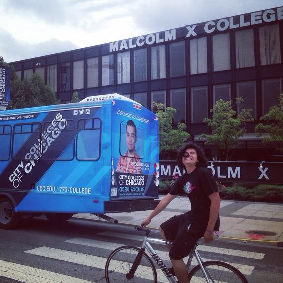 kallekamaleko's tweet photo. Photographing @ChiCityColleges #cccshuttle yesterday and this prankster got in my shot at @MX_College! #nicemug http://t.co/4vtKFEj9lM