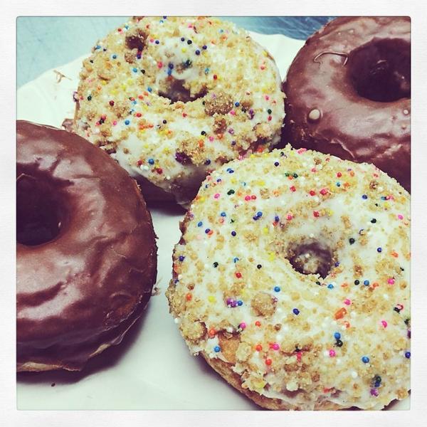 420_411's tweet image. ift.tt/1saorqG via #gurudonuts &quot;Friday #popupshop time!  #birthdaycakecrumb #nutella  816 W. Bannock St...