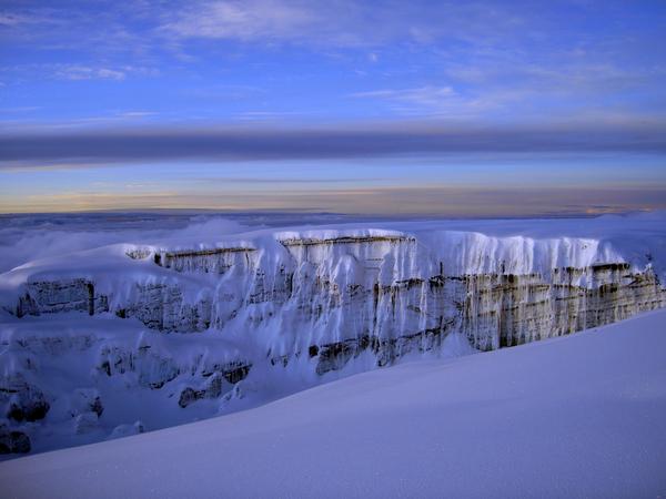 mein__apfel's tweet photo. The Top of Kilimanjaro, Tanzania http://t.co/QhvhIe863K