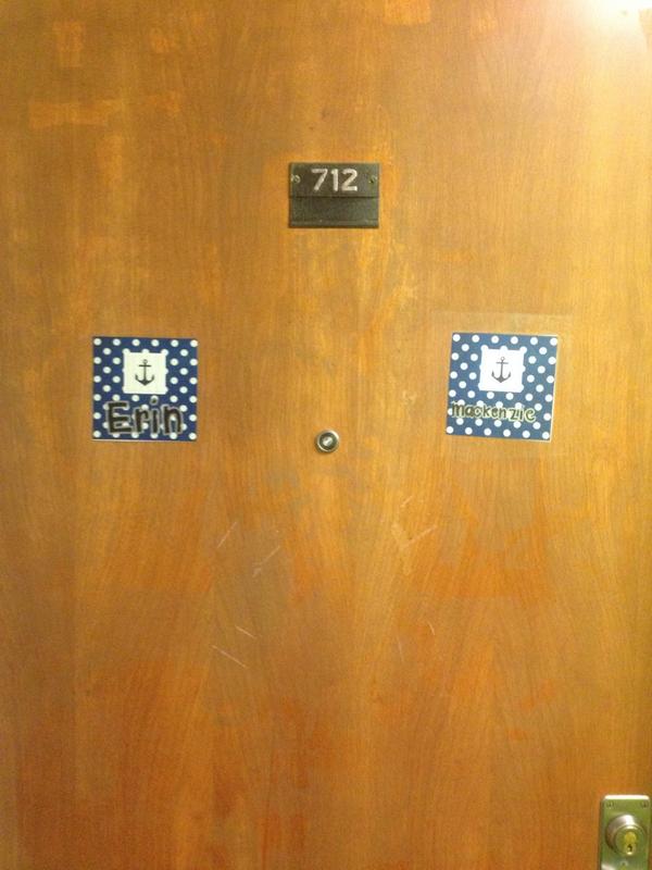 mackenzie_dudek's tweet photo. Stop by and say hi ☺️⚓️#MSU18 #hubbardhall http://t.co/VMJBFNcnVi