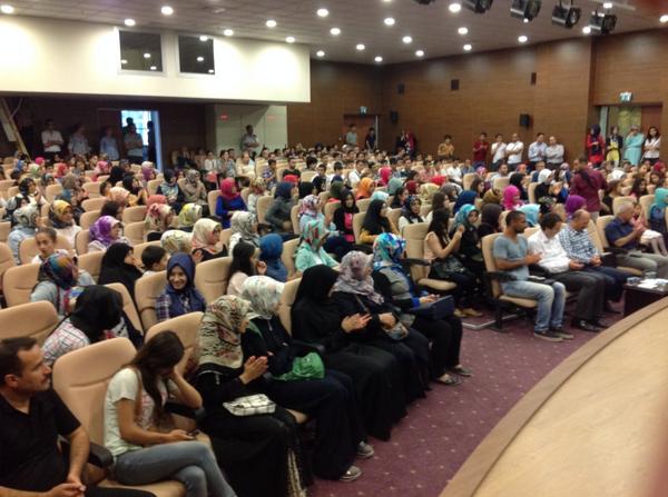 CAltunay's tweet photo. Gençlik Mec.mizin başarılı bir şekilde yürüttüğü Genç Dershane Projesı kapsamında Ünv.giriş yapan kardeşlerimizleyiz http://t.co/B4OHF41Vqn