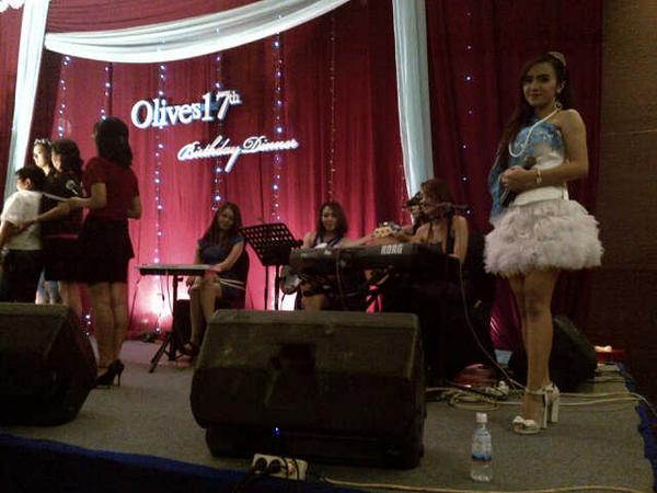 Done ! Olive birthday Party sweet17 @theVee Viavo.. :*