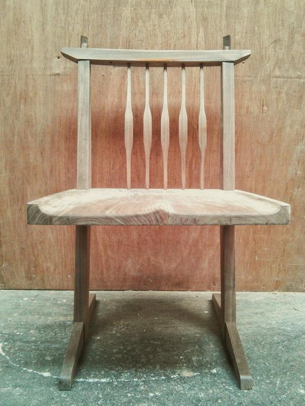 Woodwork_School's tweet photo. Our chair course is coming to a close so here's one of our near complete walnut seats for your delectation#Nakashima http://t.co/O0WakuMUkc