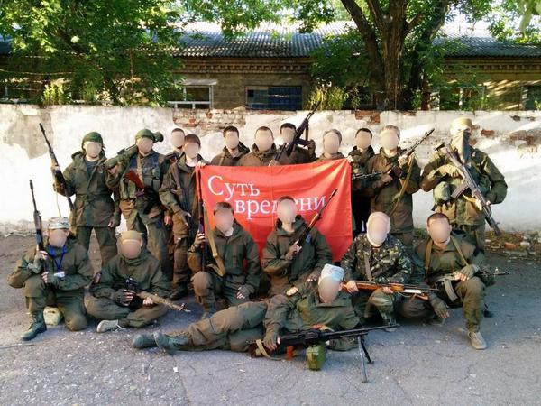 dimitri_matveev's tweet image. Отряд движения «Суть времени» входящий в состав бригады «Восток» получил часть гуманитарной помощи из Ростова