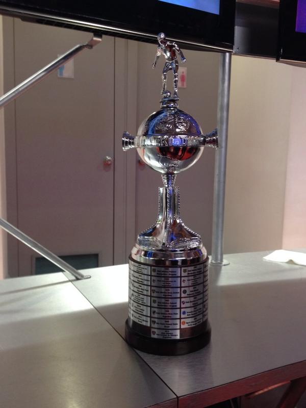 diegoruscitti's tweet photo. GRAN sorteo mañana!!! 13HS TN DEPORTIVO a pleno! Seguinos @diegoruscitti @NicolasSinger @TodaPasion #combocuervo http://t.co/KLoD3U3uHc
