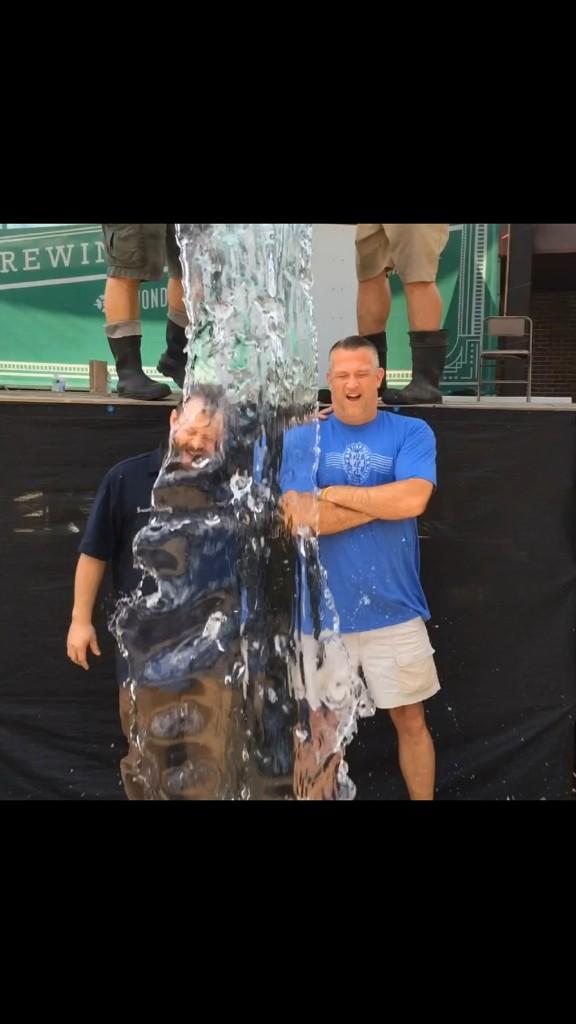AvondaleBrewing's tweet photo. Thanks, @WasabiJuan, we now challenge @41stStreetPub @ParksideBham @CahabaBrewing to #dumpanddonate for ALS! http://t.co/kdfKQ11y47