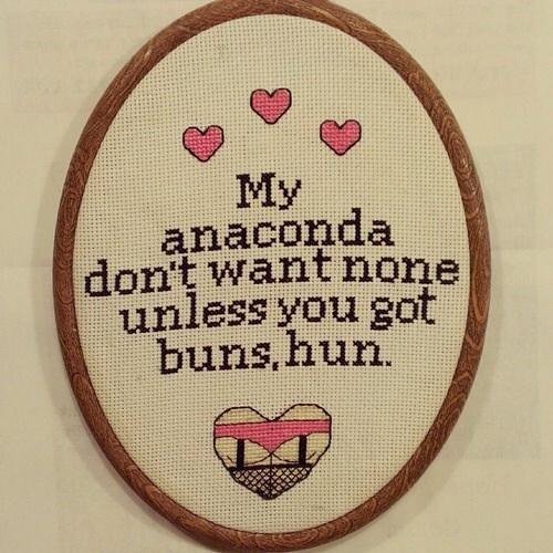 lamNobodi's tweet photo. 🐍 🙅🚫 👉🍑🍑🍑👀👌😍 http://t.co/jX9LR1i8LV
