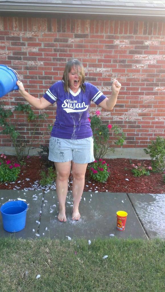 SusieCurrent's tweet photo. I did it. #ALSIceBucketChallenge #myhairiscold over 53M has been raised. #peoplerock http://t.co/kcurxvBdTr