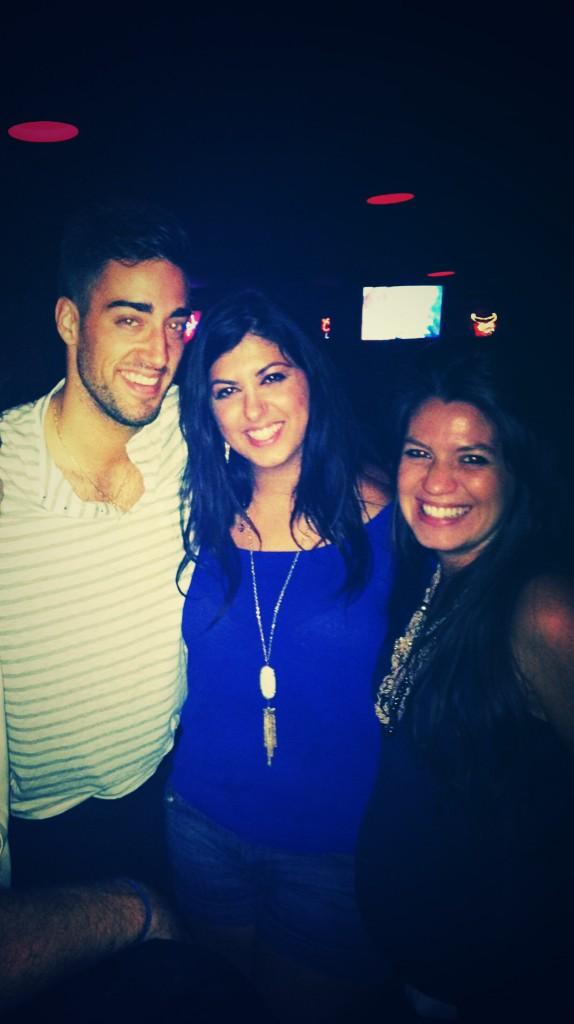 alieleni's tweet photo. So glad I saw them!! #IV2012 #MiniReunion #babyworldwide #cowboys @psaropoula @asfornaciari12 π http://t.co/R4zSZFYymn