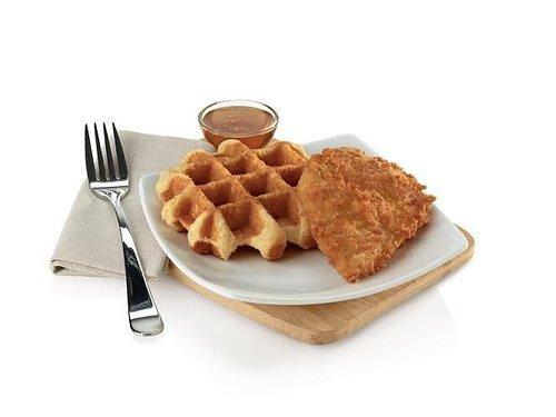 Eater's tweet photo. Chik-FIl-A's been experimenting. http://t.co/UqpylFeaEC http://t.co/Kh7WwQOove