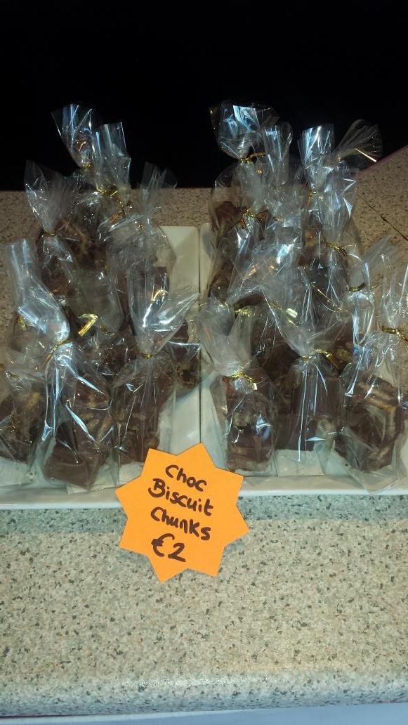 CakesCustom's tweet photo. Birthday weekend in store tomorrow lots of goodies at great prices!  #customcakes #drogheda #cupcakes http://t.co/uRQP2aQr88