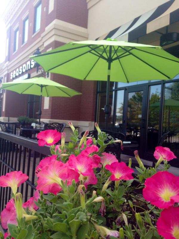 Seasons Bar & Grille (Sbgknoxville) Twitter