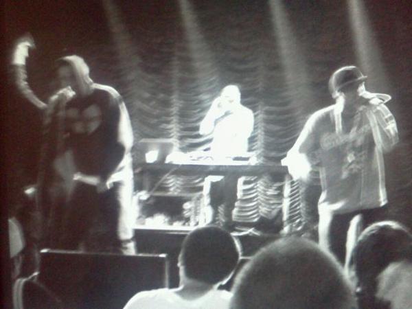 DacheefaReapa's tweet photo. Me and cricket jammin at our very first show http://t.co/PkKxDegzYV