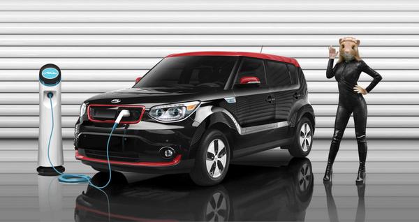 CricketIO's tweet photo. “@Kia: Get ready to meet the newest #KiaHamsters—they’re looking better than ever. #KiaSoul
http://t.co/yZVwggEBrI http://t.co/aY4qZBWwli”