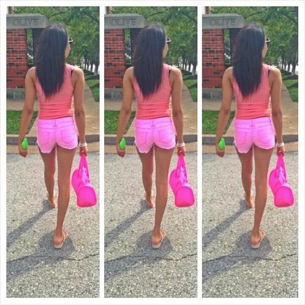 KeivonGucc's tweet photo. #3different pinks♡ http://t.co/Y1sst74Df1