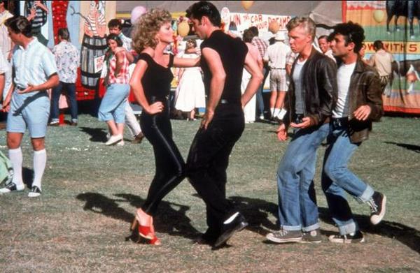 LAMONGIR's tweet photo. Ahí dejo #FotoCinefila y espero respuesta de: @Sergetsus, @paula_Mes y @ImToniGarcia. Ánimo!!! :) http://t.co/XqUVHkkHn6