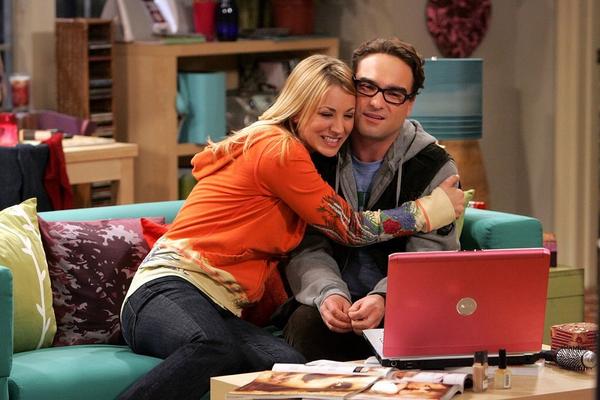 TopShips's tweet photo. RT if you ship Penny and Leonard http://t.co/aEWbKyUKn0