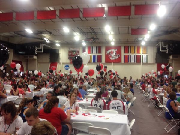 <a href="/maryvilleu/">Maryville University</a> frosh &amp; parents enjoying the <a href="/MUSaintsNation/">Saints Nation</a> BBQ.
#saintsnation #gosaints