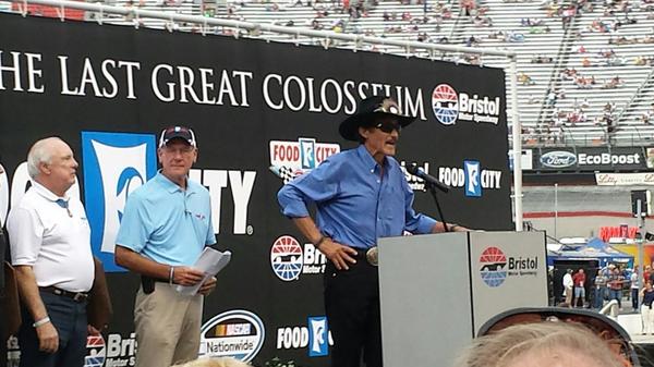 WhiteHeart Band tweet media