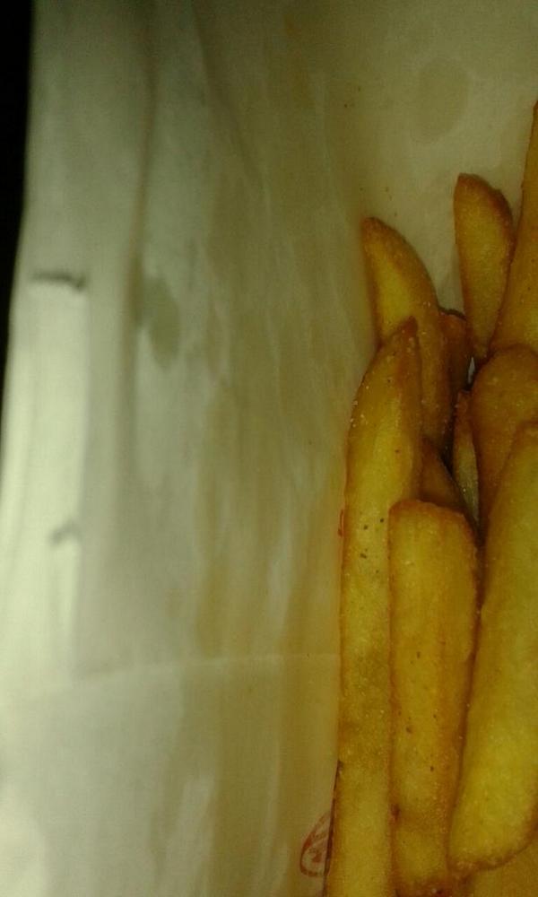 glitzerpizza's tweet image. Pommäääääääs #geilon #yoloswag