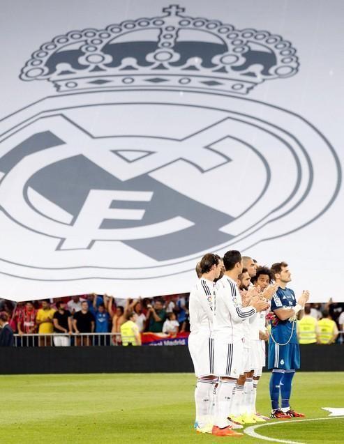 madridismo1988's tweet photo. La caída de un grande, la felicidad de los mediocres, #HalaMadrid. ¡Buenas noches madridistas! http://t.co/FFUCOxK2nX