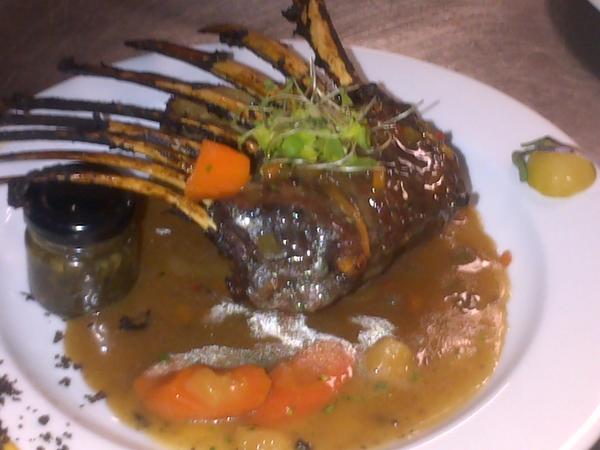 FFcasarosa's tweet photo. #FF al mejor chef de la Patagonia @mirkochefpat , un kapo cañoneri... http://t.co/hmPpOgfB9N