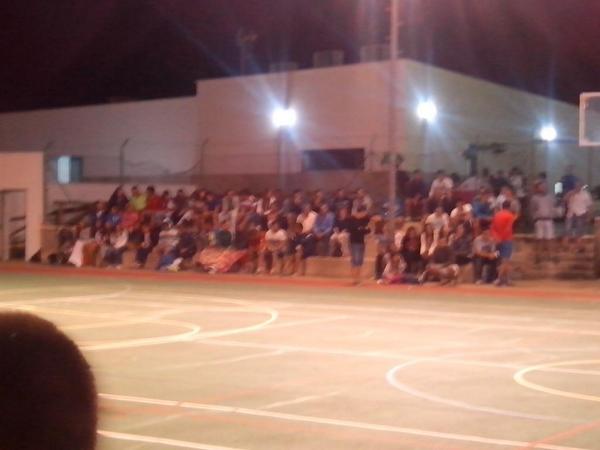 MaratonElGranad's tweet photo. La grada esta a reventar!

Gracias! http://t.co/acHgv4CcxT