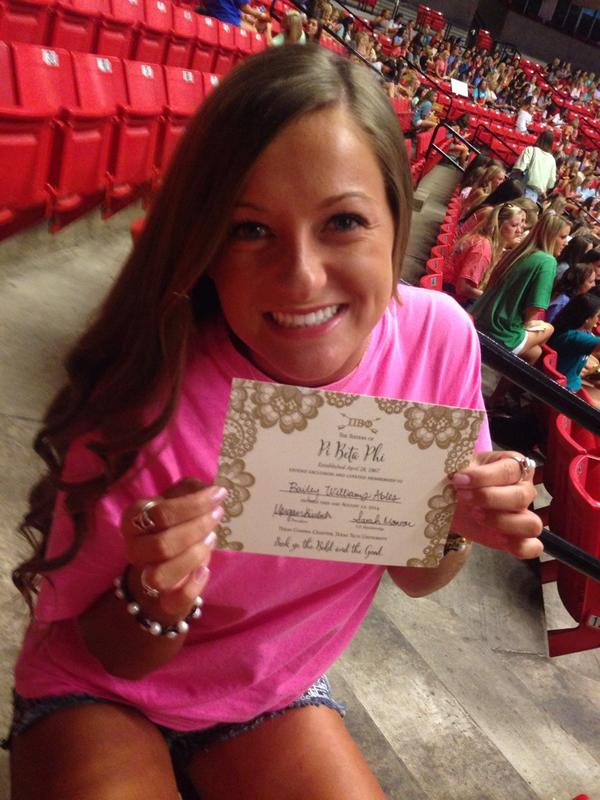 baiiwill's tweet photo. GOT MY WINGS👼💘 #techrec14 http://t.co/kEDLYqLJ9d