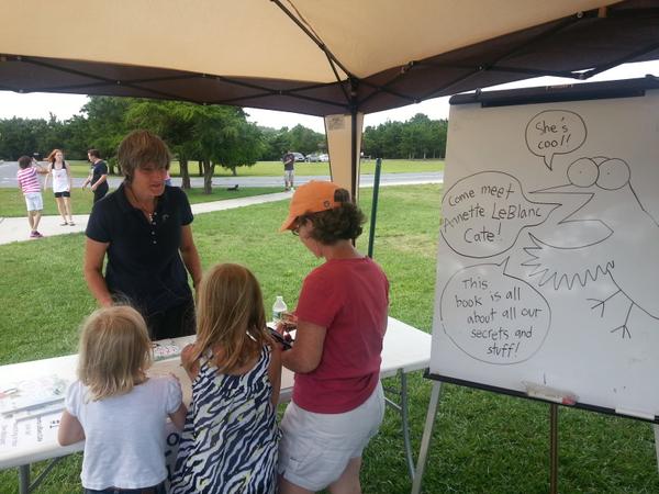 fledgingbirders's tweet image. Annette Leblanc Cate meeting fans during #PledgeToFledge fest today!