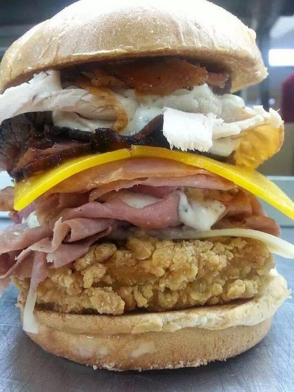 thelauraparm's tweet image. #meatmountain #hiddenmenu @Arbys @halileeann @db_godschild