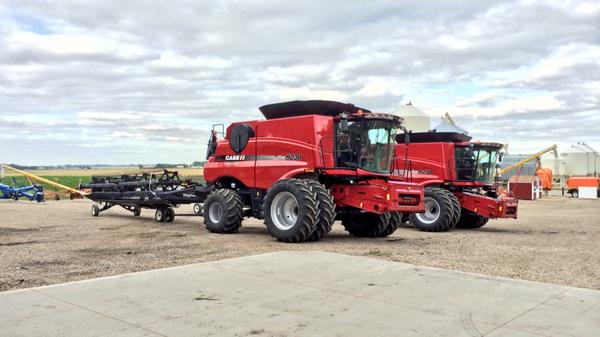 Case_IH's tweet photo. RT @5thGenFarming: Ready to try these things out! @Case_IH #harvest14 http://t.co/gwDYnnFXUj