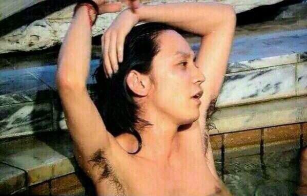 ars_869's tweet photo. 脇毛どやぁあああああ http://t.co/wx0sK14dBt