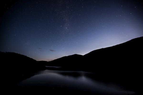 CumminsPhoto's tweet photo. Only just missed the Corin Dam sunset...but caught some stars :)
#StarRise #CorinDam #Canberra #stars @visitcanberra http://t.co/pOocOWpYZZ