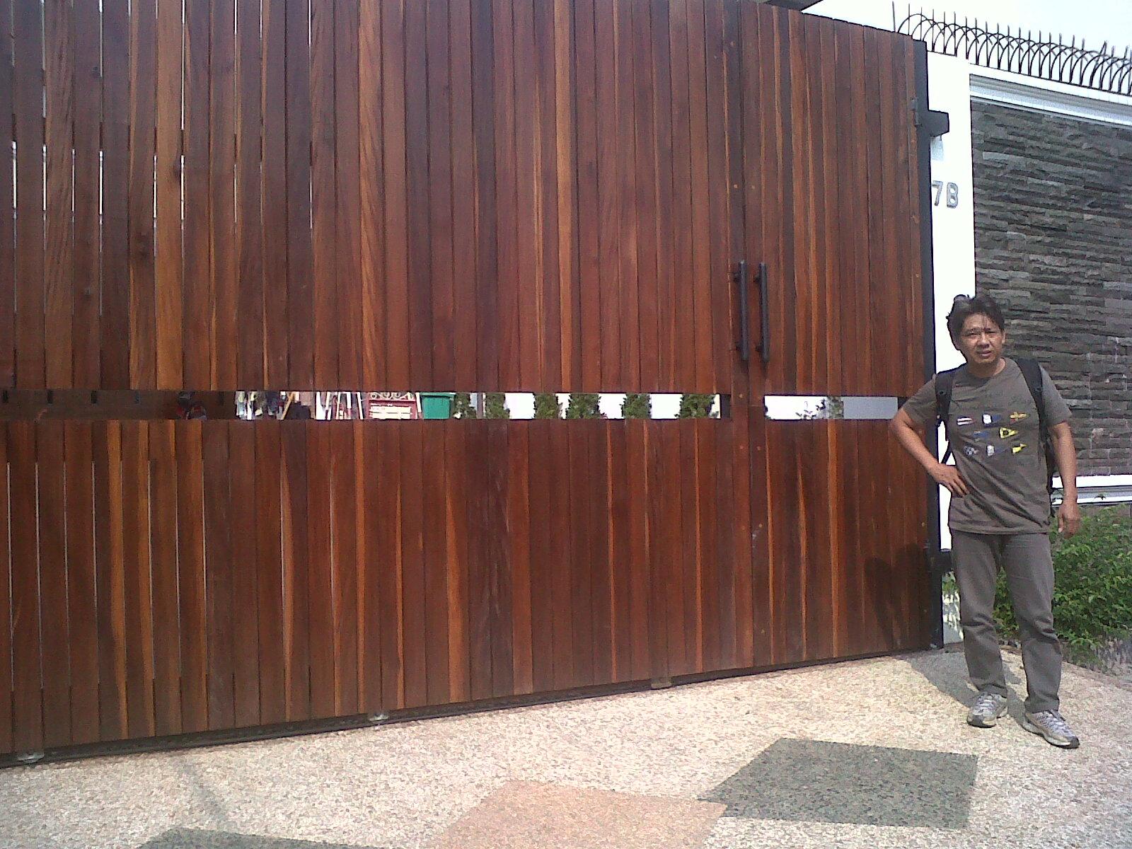 Lantai Kayu Jakarta on Twitter Gerbang rumah tinggal Lantai Kayu Jakarta on Twitter Gerbang rumah tinggal