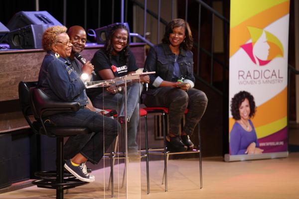 TaffiDollar's tweet photo. Talking abt marriage/single life. Thank U 2 my spec gst Dr. Ira &amp; Karen Robinson, &amp; Carol Jones! #radicalcrossroads http://t.co/XyAlVxPvr8