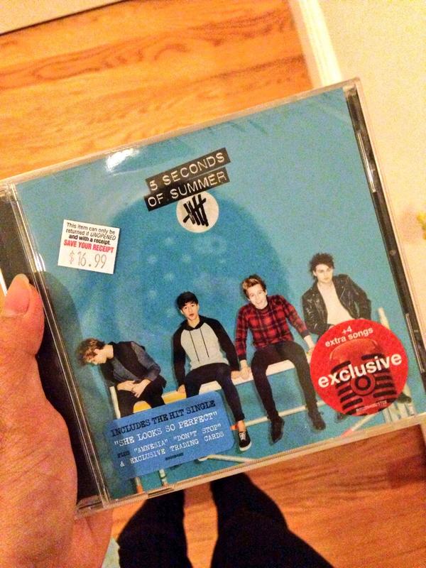 britt_chen's tweet photo. After multiple trips, I finally got the CD in the color that I wanted. #accomplishment #weekslate πππ http://t.co/YFwfEYaOlz