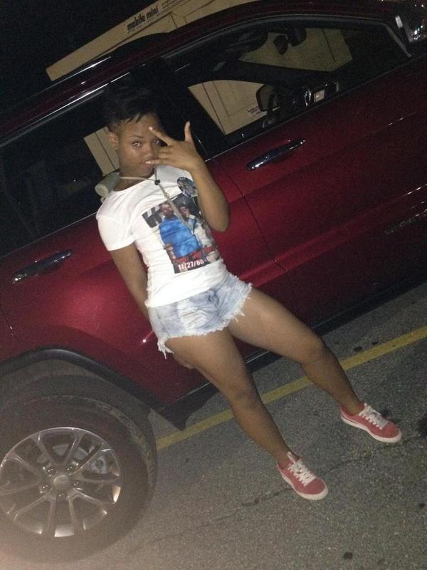 vintageTHVG's tweet photo. Fly In Paradise Daddy 😘❤🔒
Forever and Always Daddy's Brat 🎀💎💍🔒❤😘 http://t.co/ONuR8oK02R