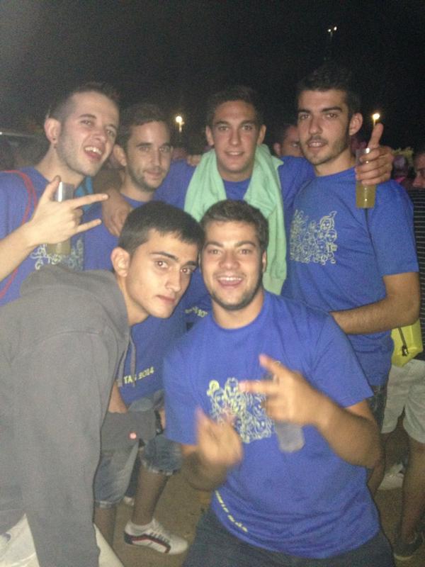 jesuschipy's tweet photo. Comenzando un gran día #fiestas2014 http://t.co/pIXI6w7p1j
