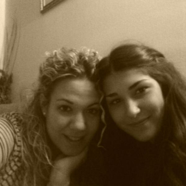 AgeaHotm's tweet photo. Como voy a echar de menos a mi feaaa @EliColilla te quierooo 😙😙😙 http://t.co/Ey53vnAXHb