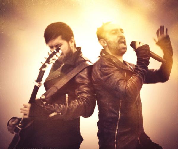 PabloChicasMex's tweet photo. "@CamilaMX: #TourElypse @DragonDomm @PabloCamila ahí vamos...! http://t.co/vKKXRQ104K"// los amo los amo los amoooo!!! ♡♡♡♡