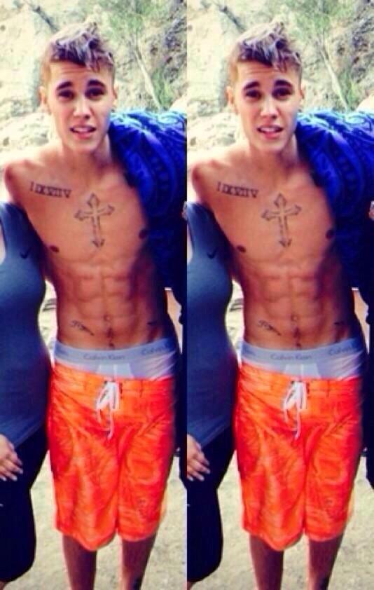 JustinCrew's tweet photo. 💪 http://t.co/MgPj6CgN3C