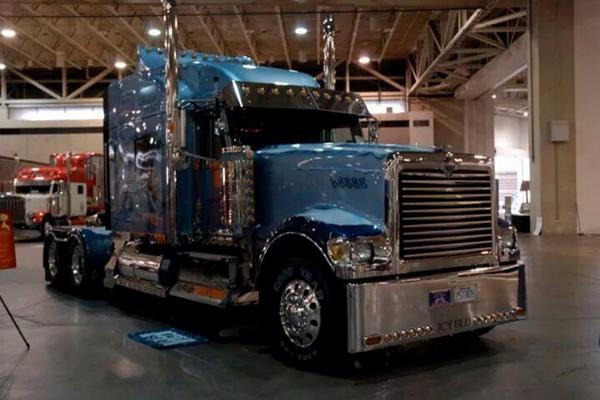 BennettMotorTX's tweet photo. Check us out at and our sweet show truck at the Great American Truck Show in booth #9007!n http://t.co/KjBkW1EbnX
